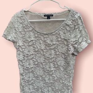Banana Republic size L gray floral top